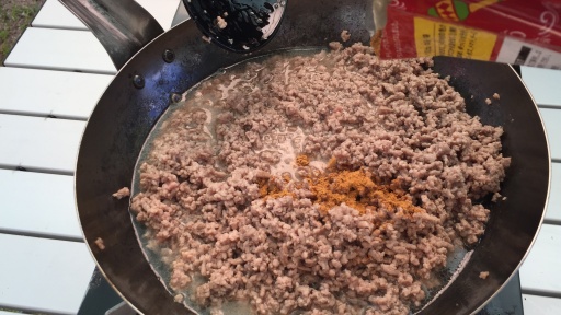 キャンプごはん 簡単でアレンジ自在のタコスと自家製トルティーヤ キャンプなどの野外活動を主体としたcomoakiブログ