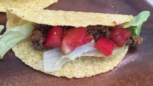 キャンプごはん 簡単でアレンジ自在のタコスと自家製トルティーヤ キャンプなどの野外活動を主体としたcomoakiブログ