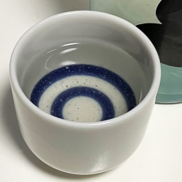大嶺３粒秋麗かすみ生酒の色
