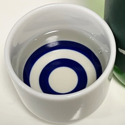 刈穂純米吟醸「六舟」無濾過中取り生原酒の色