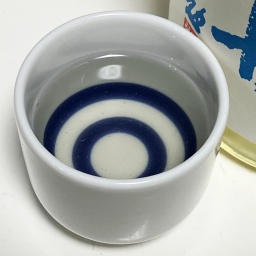 刈穂「純米吟醸」六舟の色