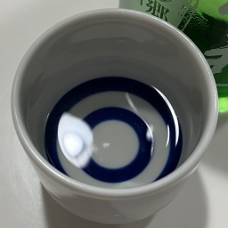 三都神戸・大阪・京都)純米飲み比べの色(福寿)純米酒