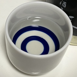 純米吟醸酒「裏翠玉」無濾過生原酒秋田酒こまちの色